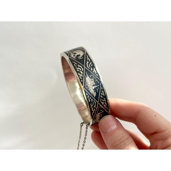 Siam Sterling Silver 925 Hand Carved Hinged Vintage Bangle Bracelet | Bangle - Picture 3 of 13